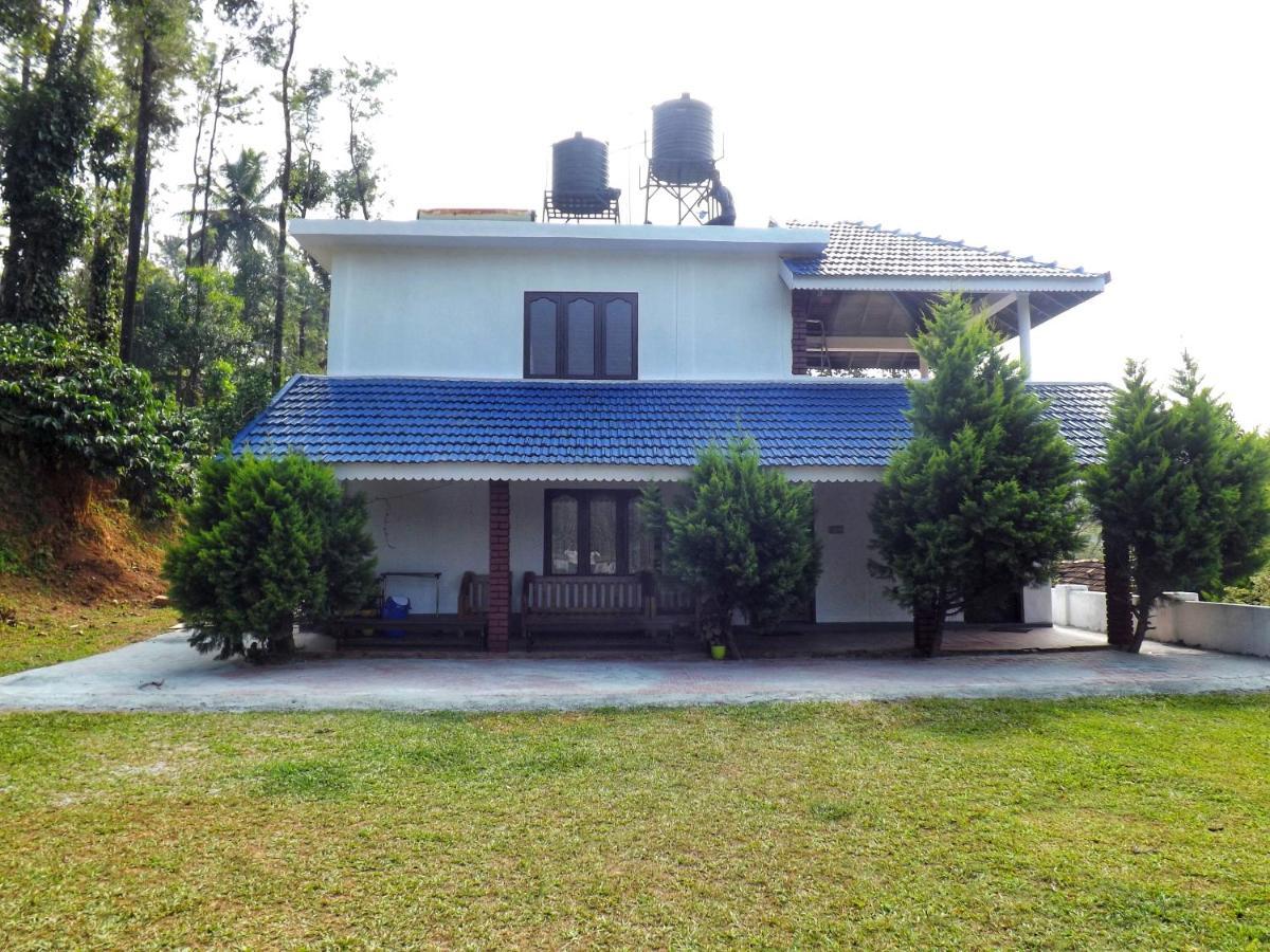 Sandev Homestay Madikeri Extérieur photo