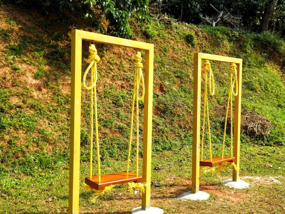 Sandev Homestay Madikeri Extérieur photo