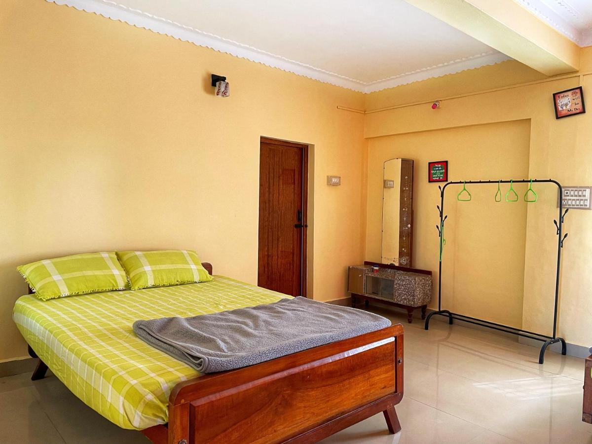 Sandev Homestay Madikeri Extérieur photo