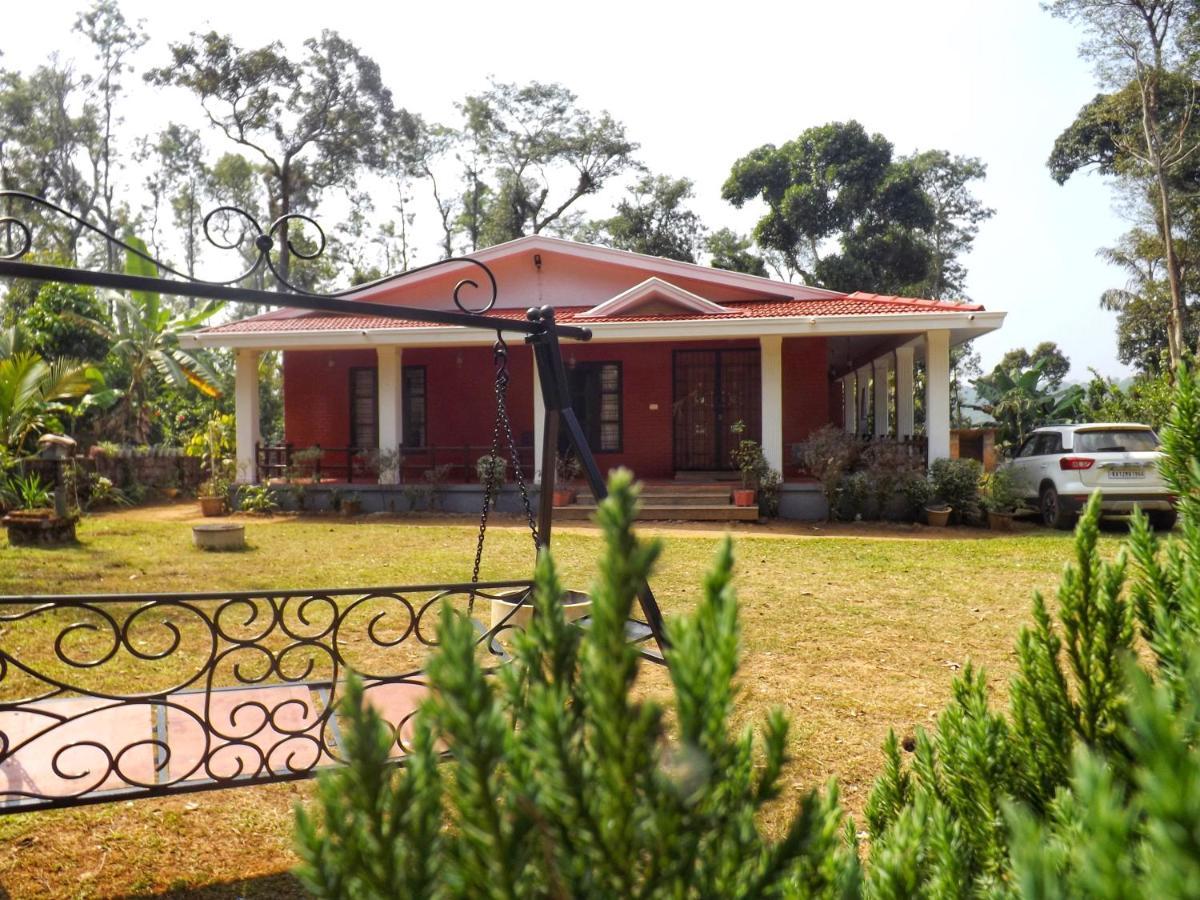 Sandev Homestay Madikeri Extérieur photo
